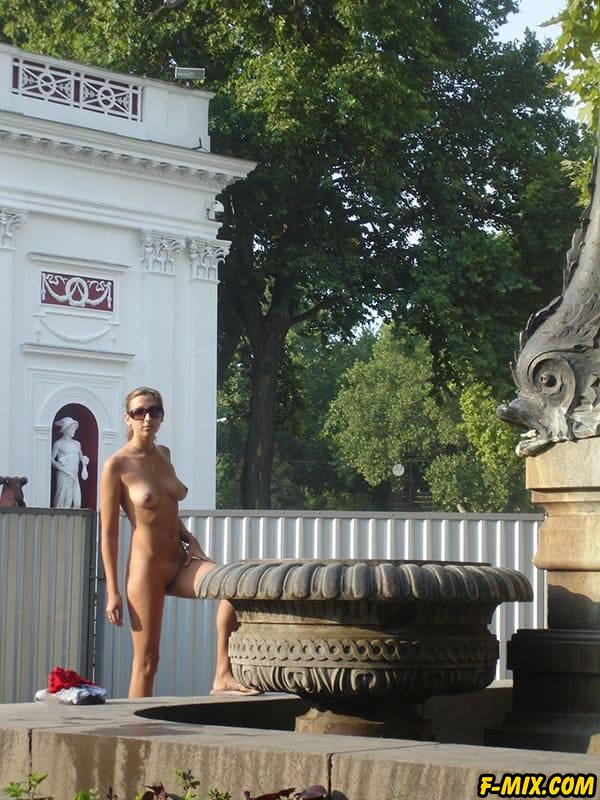 Прогулка голышом по центру Одессы 4